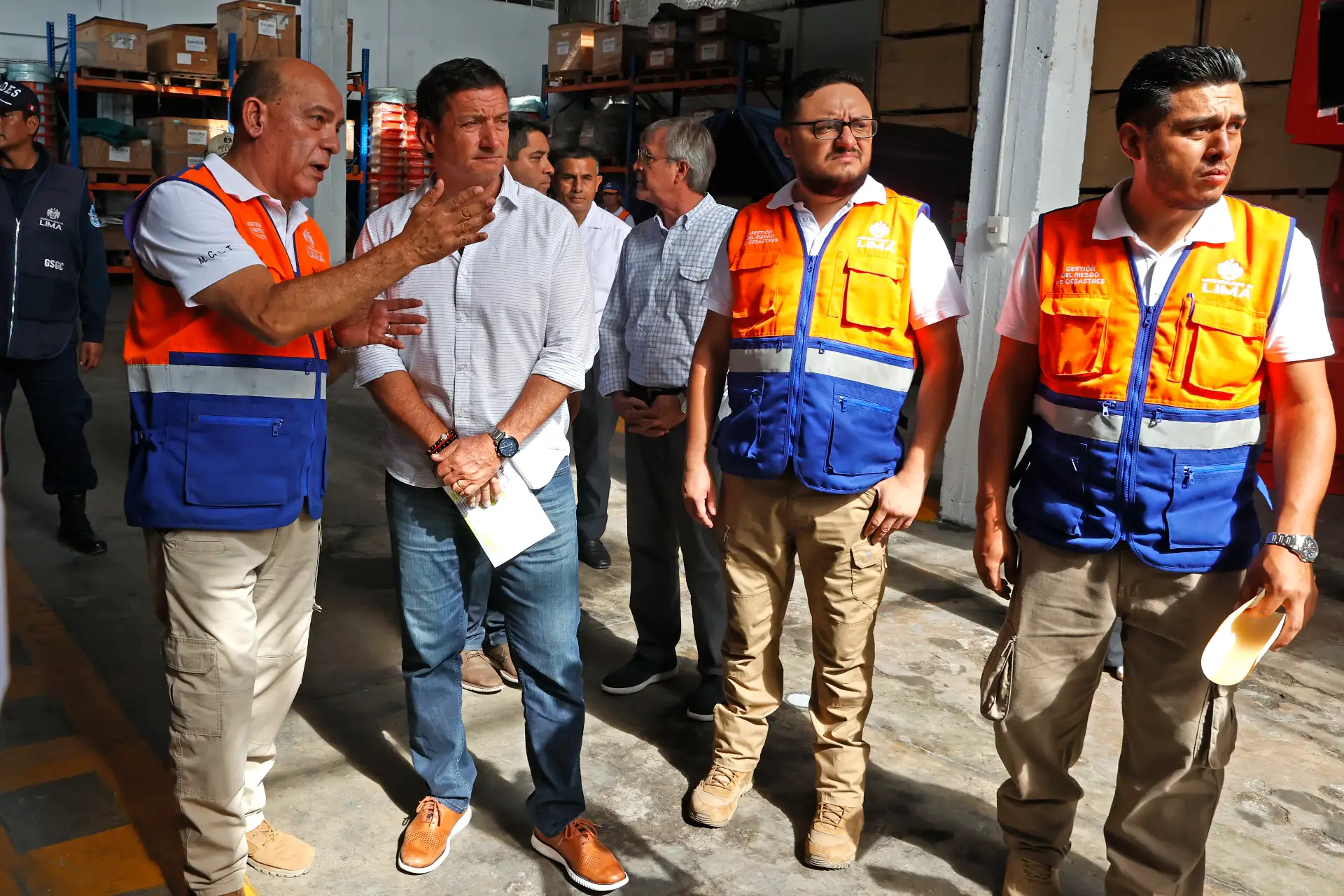 Renzo Reggiardo, alcalde de Lima supervisará el Almacén Central de Bienes de Ayuda Humanitaria, infraestructura de 3,000 m², equipado con 4,000 kits listos y disponibles para la atención inmediata frente a cualquier situación de emergencia. 
Foto: ANDINA/Vidal Tarqui