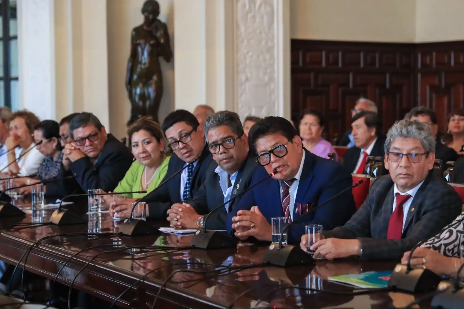 El presidente José María Balcázar recibió en Palacio de Gobierno a los integrantes de la Federación de Docentes Universitarios para escuchar sus demandas y propuestas. Foto: ANDINA/Prensa Presidencia