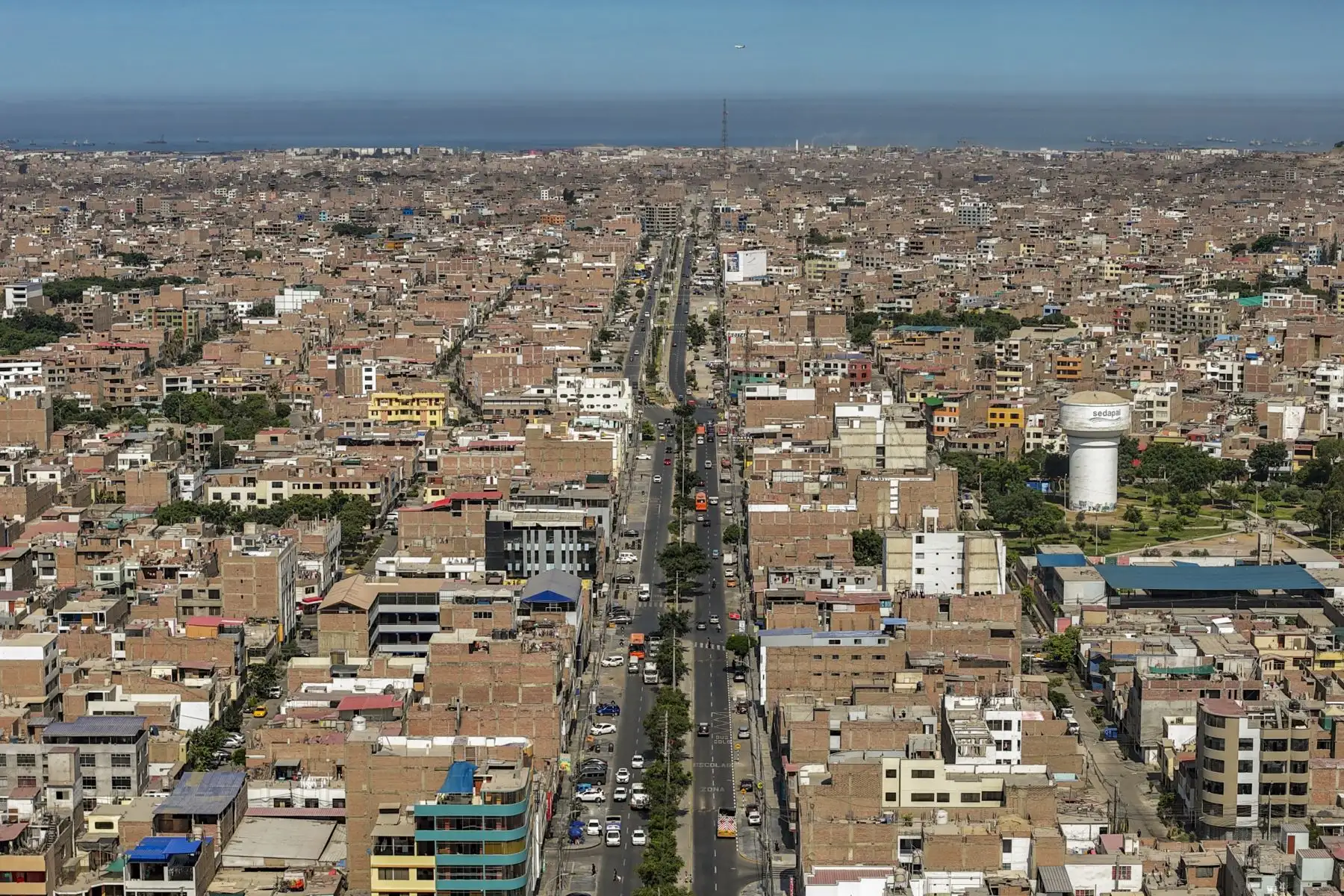 Entrega de la renovada avenida Los Alisos, obra que beneficiará a más de un millón de vecinos de Independencia, Los Olivos y San Martín de Porres.Foto: ANDINA/Ricardo Cuba