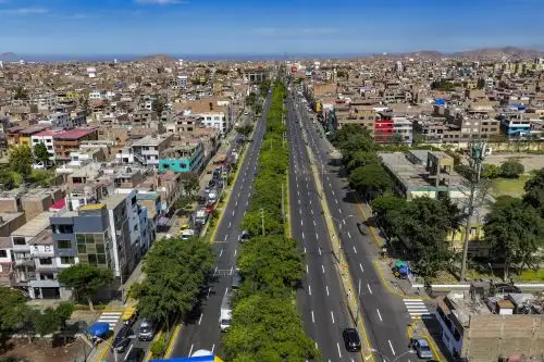 Entrega de la renovada avenida Los Alisos beneficia a más de un millón de vecinos de Lima Norte