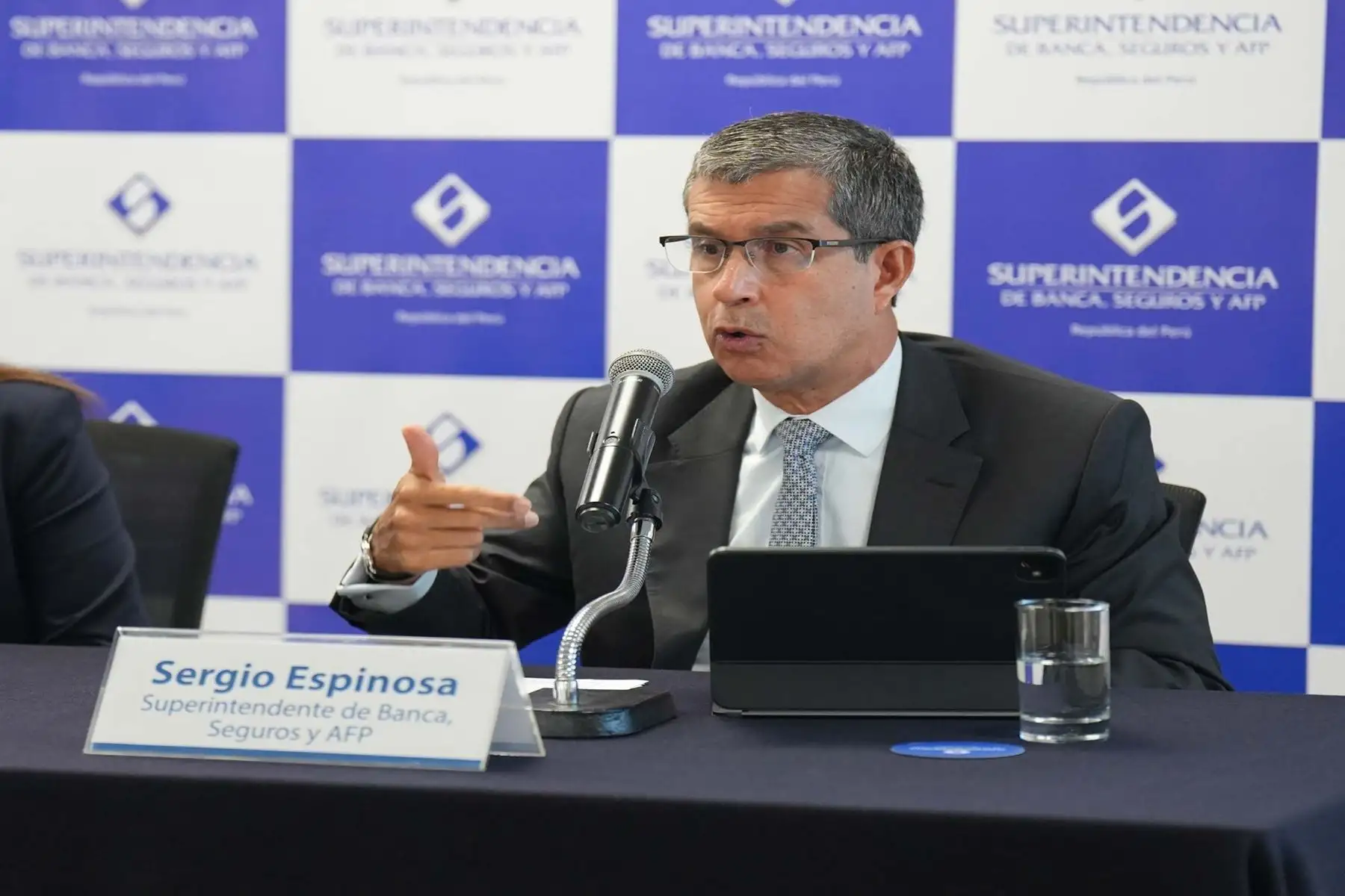 Superintendente de Banca, Seguros y AFP, Sergio Espinosa. Cortesía SBS