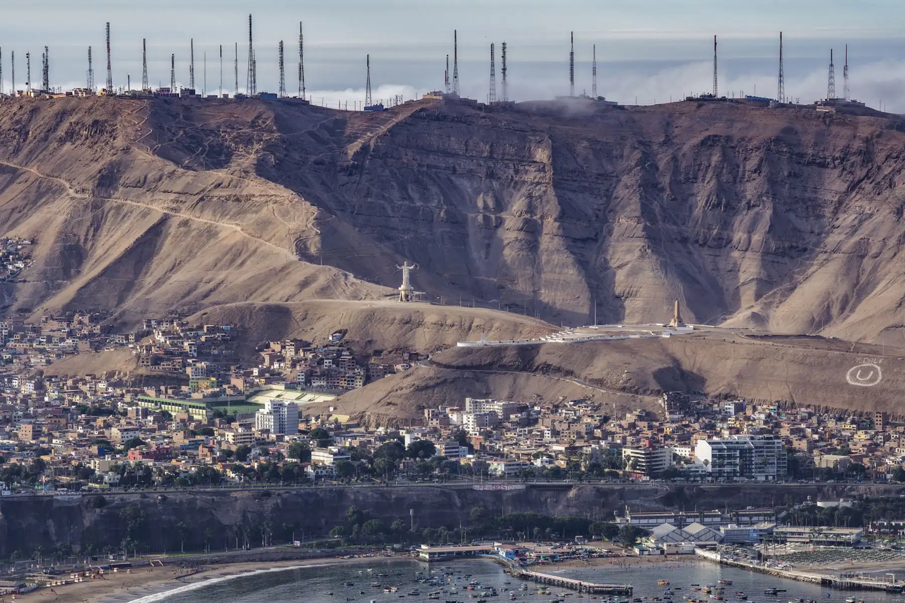 Según explicaron especialistas de la entidad, estas condiciones están relacionadas con el calentamiento de la superficie del mar y el ligero debilitamiento de los vientos del sur. Foto: ANDINA/Ricardo Cuba