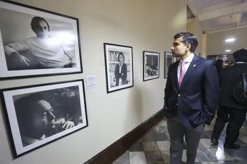 Con la inauguración de la muestra fotográfica “Ilustres Intelectuales Sanmarquinos” se inician las actividades por el 475 aniversario de fundación de la Decana de América