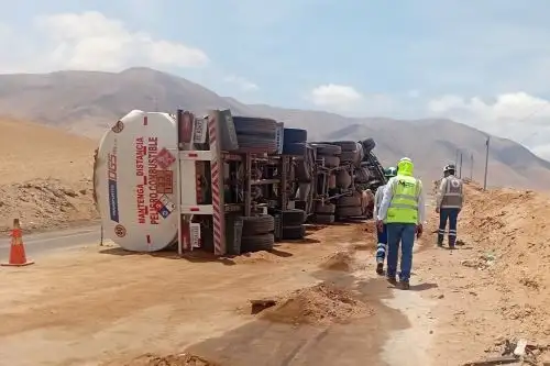 OEFA reforzará en Moquegua la fiscalización del cumplimiento de medidas preventivas en el transporte de combustibles. Foto: OEFA/Difusión.