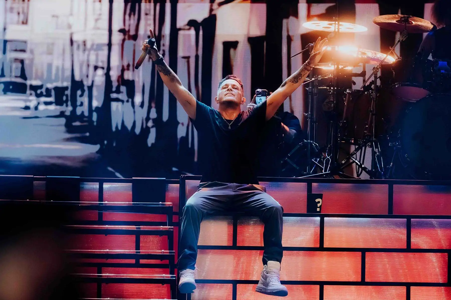 Alejandro Sanz en su primer concierto en el Estadio Nacional: En medio de una lluvia de amor y melancolía. Foto: Difusión