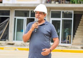 La autoridad edil había recibido dos impactos de bala en el tórax esta mañana y su pronóstico era reservado.ANDINA/Difusión