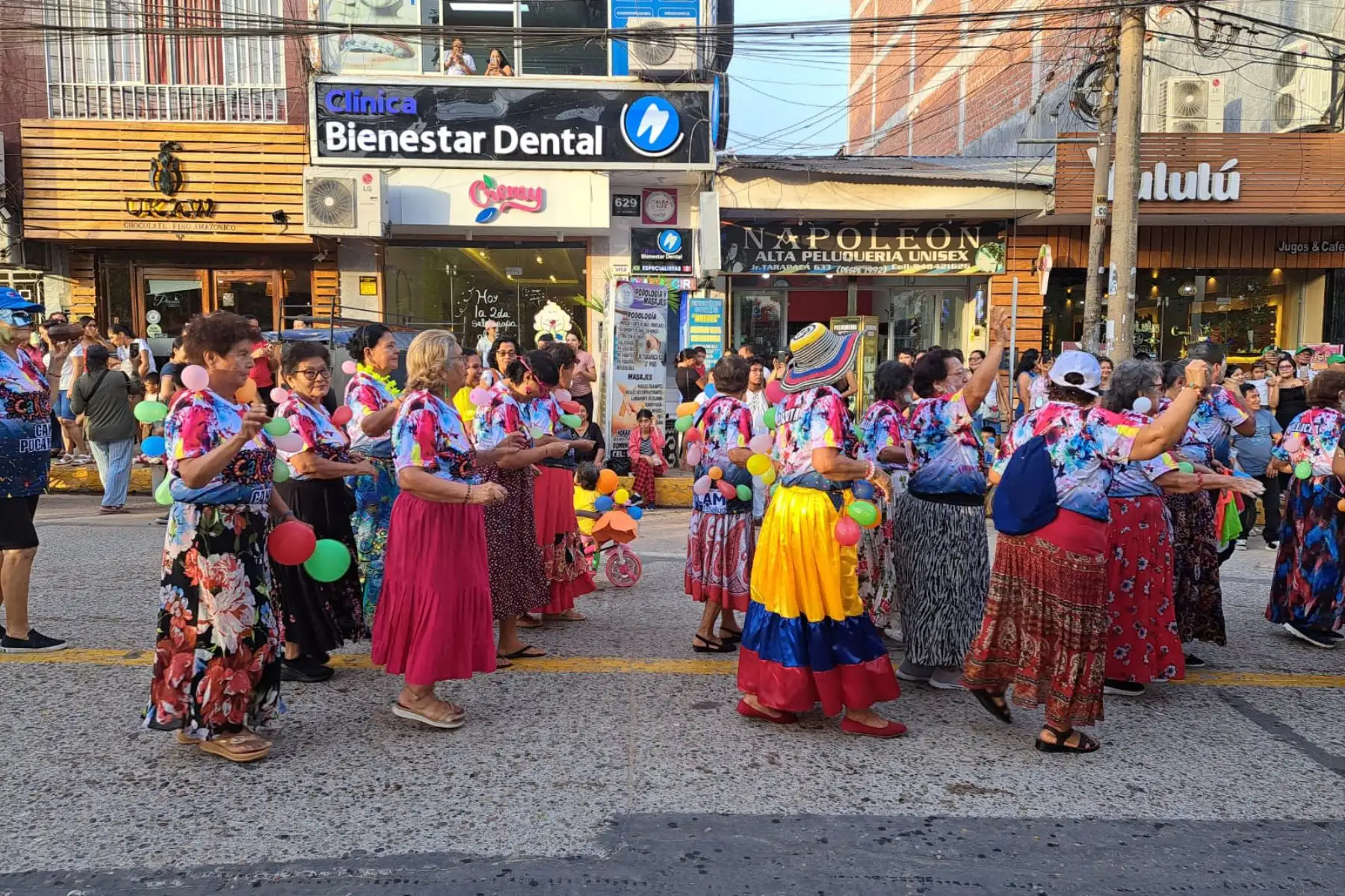 Pucallpa, con pasacalle y comparsas ucayalinos viven el carnaval 2026
Foto: ANDINA/Fidel Gutiérrez