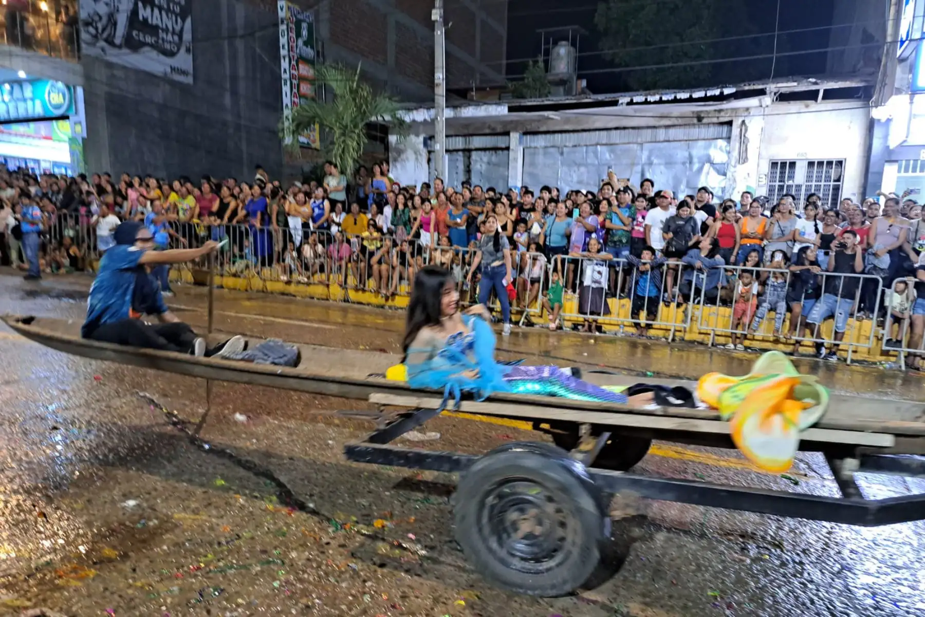 Pucallpa, con pasacalle y comparsas ucayalinos viven el carnaval 2026
Foto: ANDINA/Fidel Gutiérrez