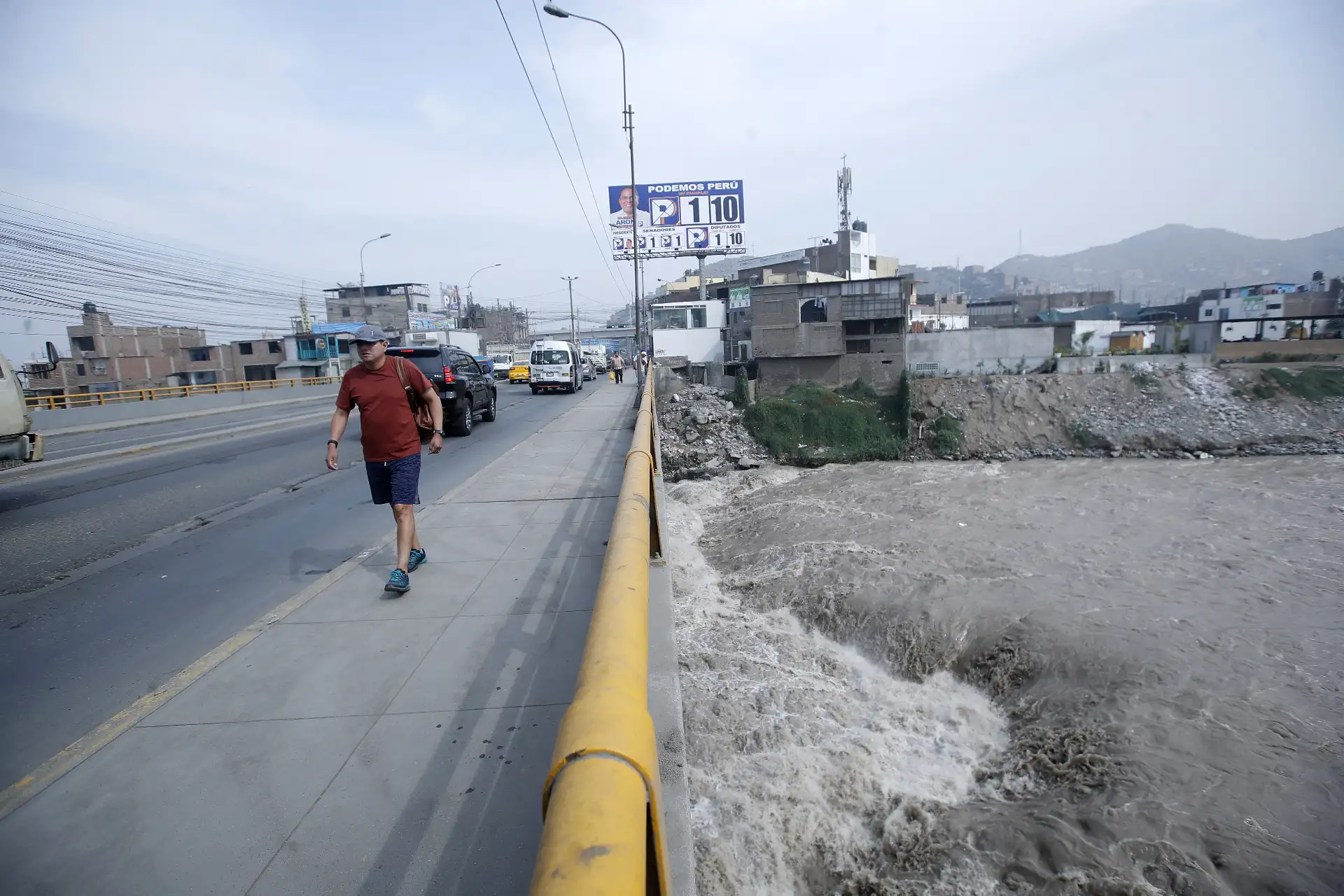 Crece el caudal del río Rímac, a la altura del puente Huachipa.
Foto: ANDINA/ Eddy Ramos
