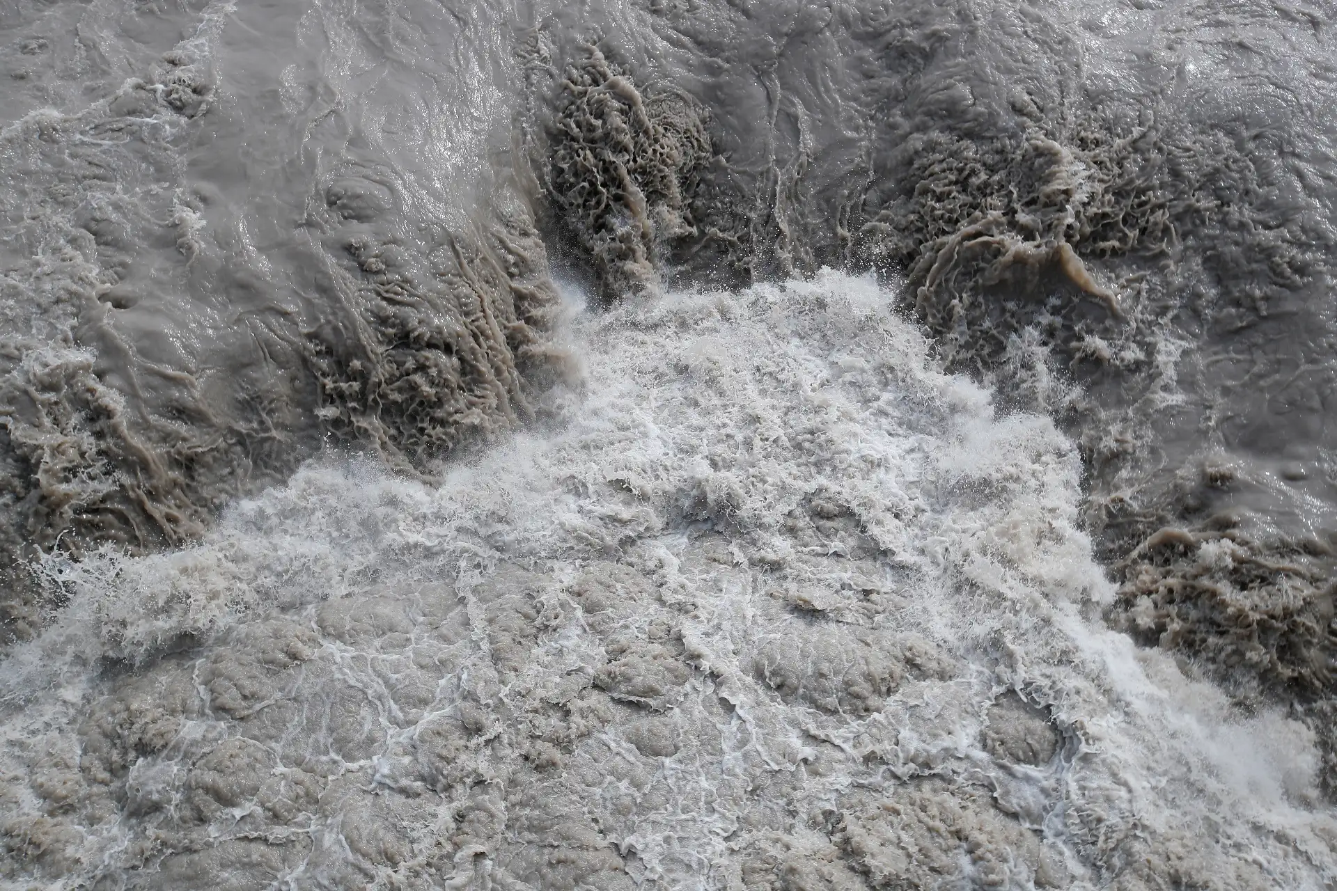 Crece el caudal del río Rímac, a la altura del puente Huachipa.
Foto: ANDINA/ Eddy Ramos