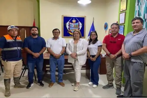 Antes de concluir su viaje a Piura, la viceministra de Turismo y las autoridades locales realizaron una visita de inspección de algunas zonas turísticas, con el fin de evaluar su situación actual
