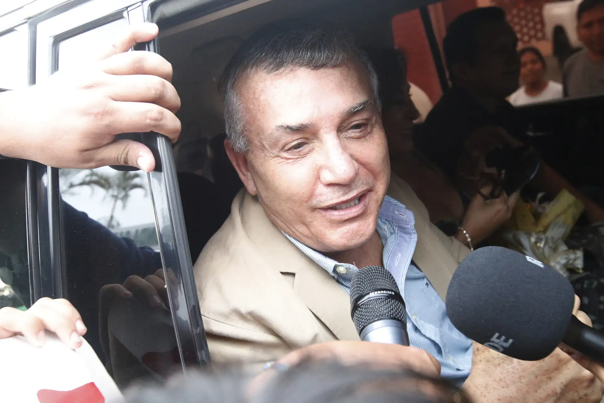 Daniel Urresti abandona el penal Virgen de la Merced de Chorrillos tras fallo favorable del TC.
Foto: ANDINA/Eddy Ramos