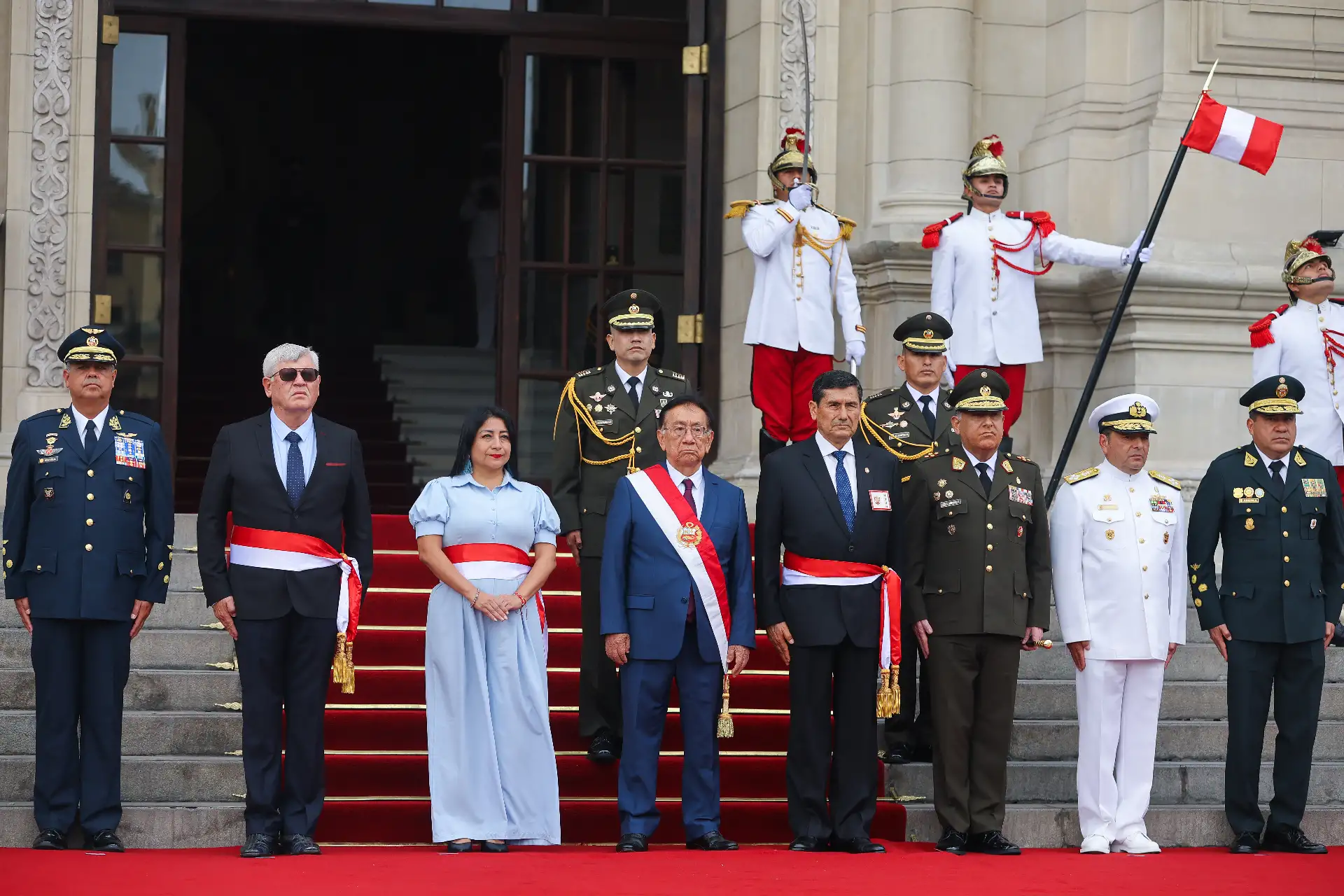 Presidente José María Balcázar recibe reconocimiento como jefe supremo de las FF.AA. y PNP