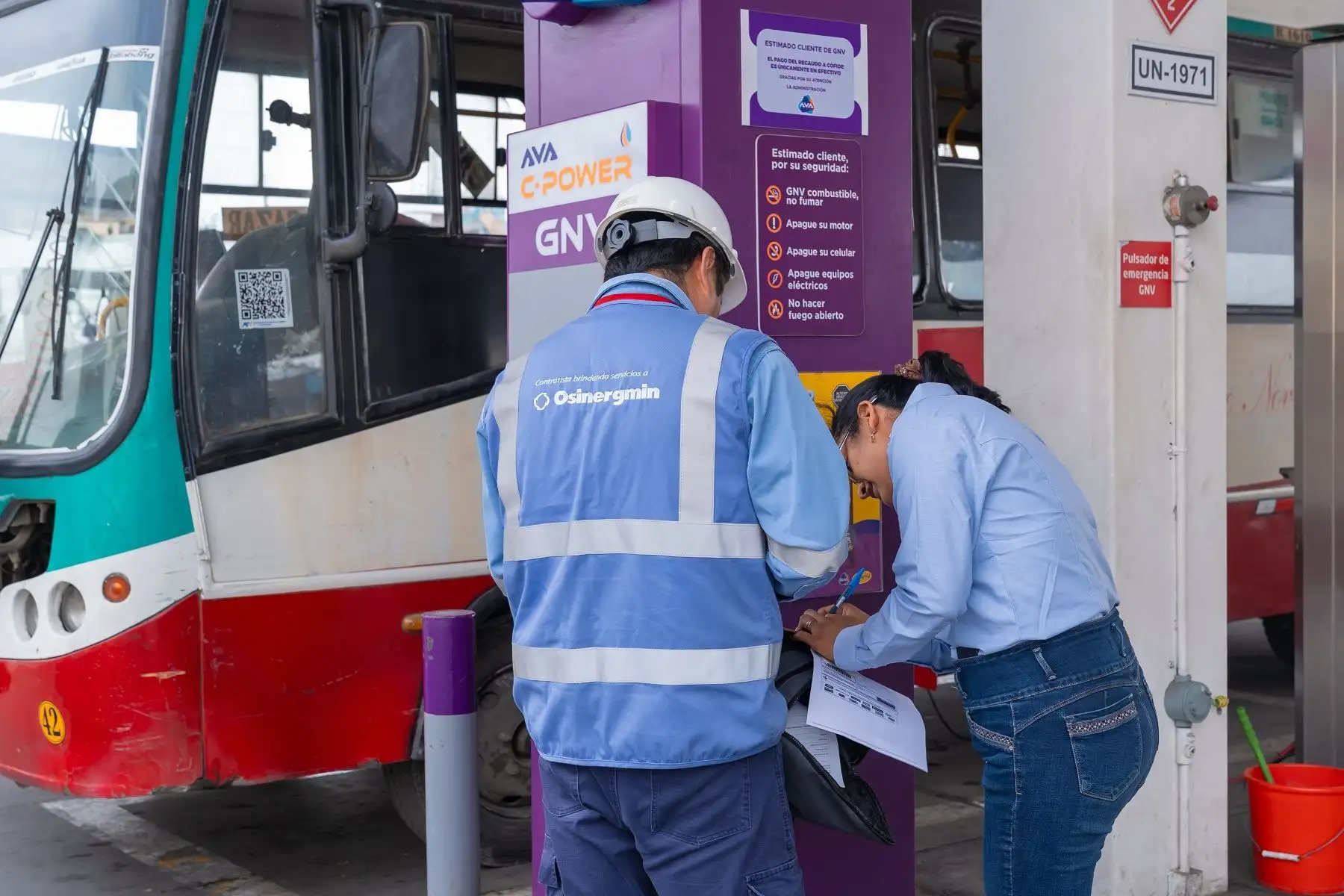 Osinergmin realiza operativos en grifos de GNV en Lima, Callao e Ica para verificar racionamiento de gas