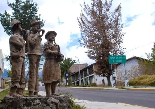 El distrito de Quinua, ubicado en la provincia de Huamanga, región Ayacucho, anunció que realizará el lanzamiento oficial de su Semana Santa no solo en su jurisdicción, sino también en la ciudad de Lima con el objetivo de incrementar la afluencia de visitantes durante esta festividad religiosa. ANDINA/Difusión