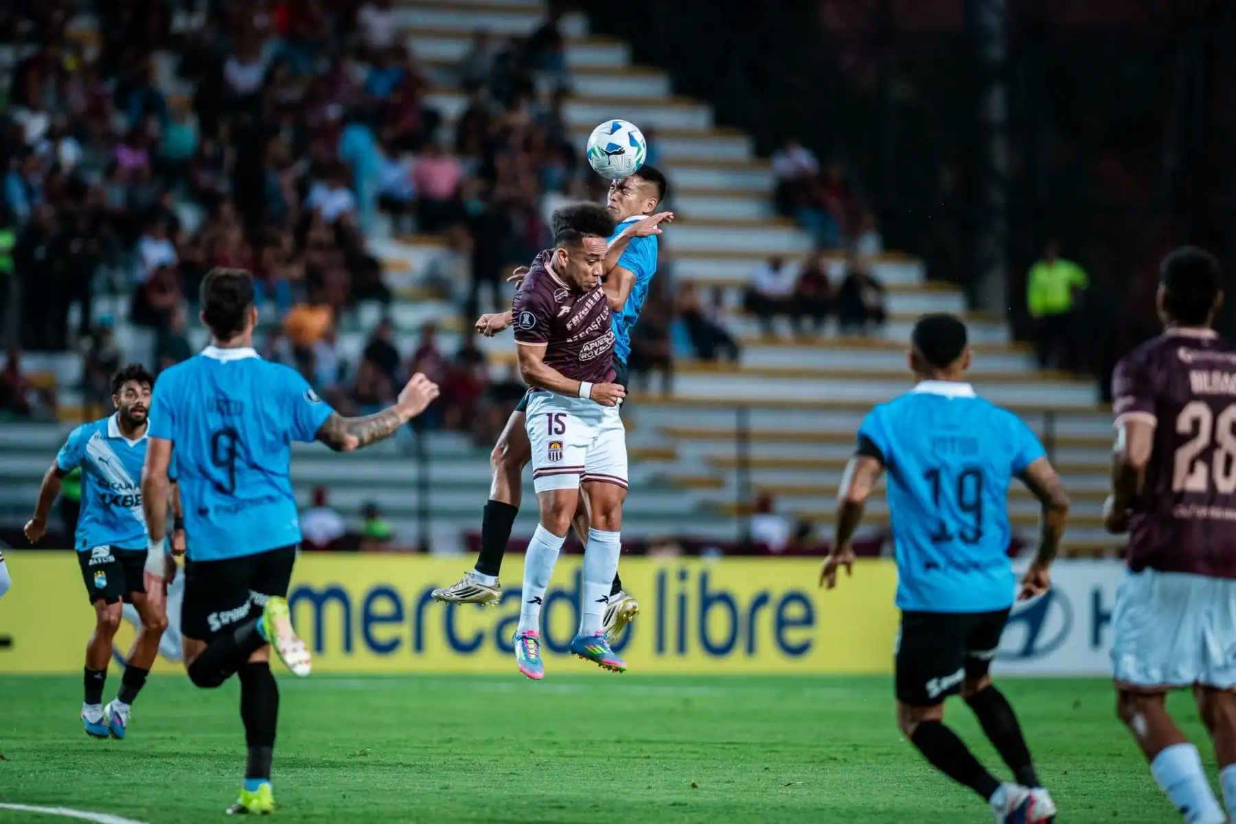 Sporting Cristal se enfrenta con Carabobo Fútbol Club en la ciudad de Valencia, por Copa Libertadores. Foto: S. Cristal/X