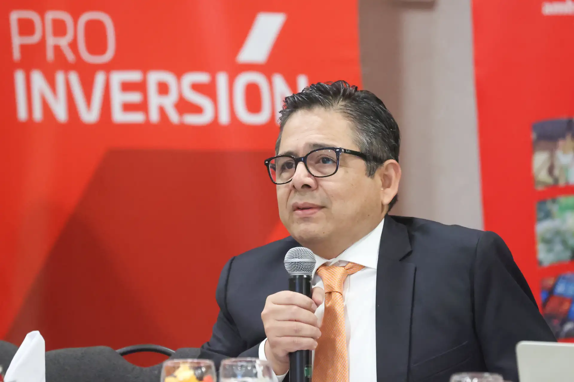 Luis Del Carpio, director ejecutivo de ProInversión participa en la Sesión Informativa "Unidos contra la Anemia: Alianzas Transformadoras en OxI
Foco: regiones Arequipa, Cusco, Loreto y Huancavelica.  Foto: ANDINA/Melina Mejía