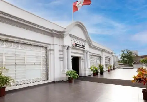 La Defensa Pública del Ministerio de Justicia destacó que un ciudadano de iniciales J.C.Z.A.F. fue sentenciado a cadena perpetua por el delito de violación sexual en agravio de su hija menor de edad por el Juzgado Penal Colegiado de la Corte Superior de Arequipa.