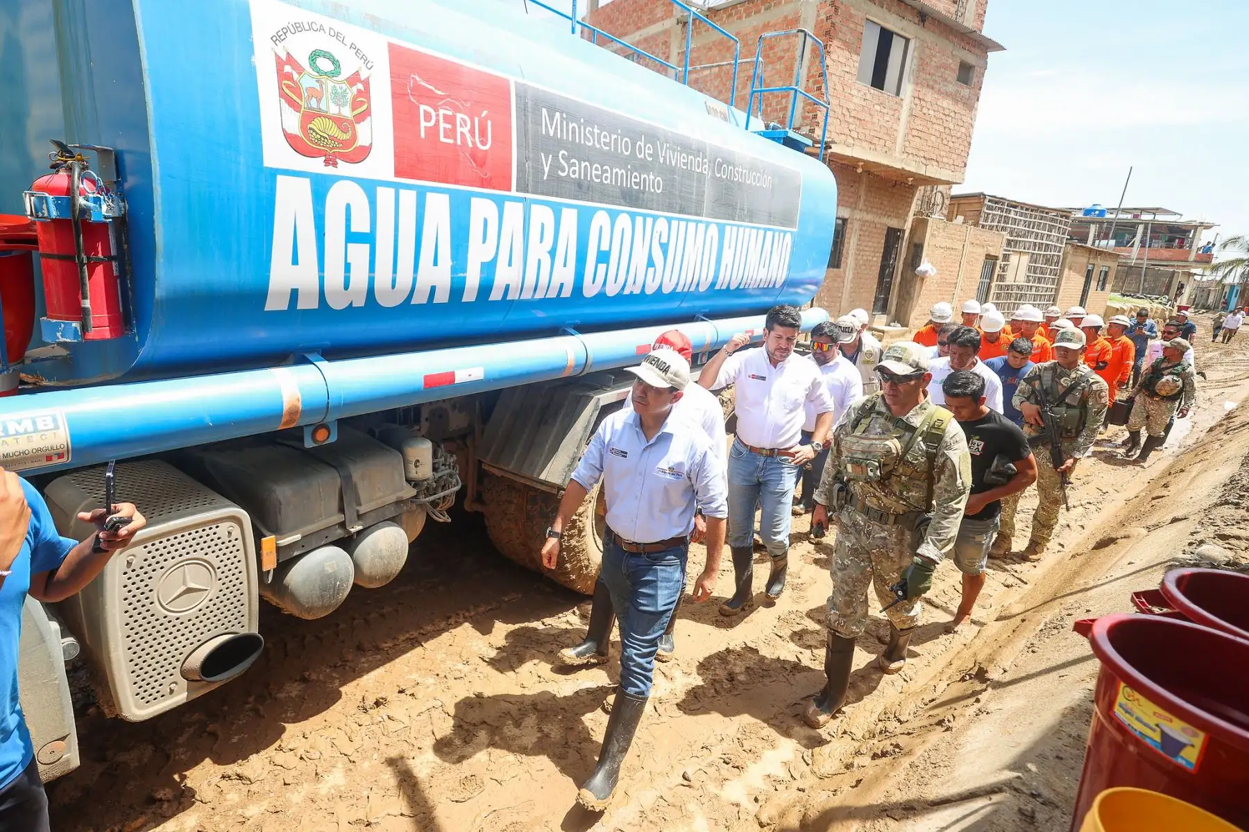 Personal del Ejército peruano apoyó las labores de limpieza y rehabilitación de áreas impactadas por las lluvias en distintos puntos del distrito. Foto: ANDINA/Difusión