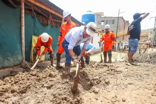 Ministerio de Vivienda refuerza atención a familias afectadas por lluvias en Piura