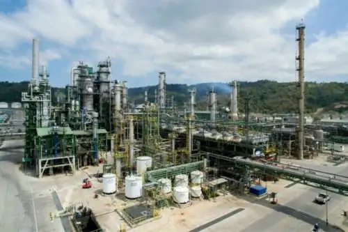 Vista panorámica de la refinería de Esmeraldas, en Ecuador. Foto: El Comercio-Ecuador/X.