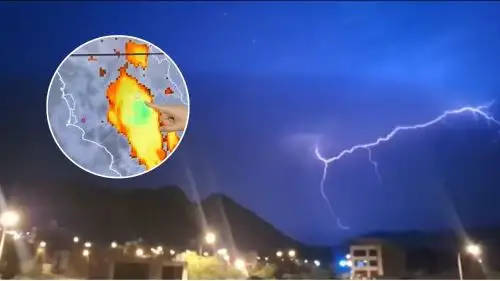 Distritos del este de Lima observaron anoche rayos y truenos, fenómenos que los alarmó al ser poco usuales en la capital. Foto: ANDINA/ Difusión