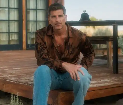 Christian Meier lanza "Así es la ley".