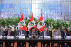 El presidente de la república, José María Balcázar, se reunió con representantes de Mancomunidad de La Convención en la región de Cusco y otras entidades ediles de Apurímac y Madre de Dios para revisar la continuidad de obras y evaluar nuevos proyectos que impulsen el desarrollo local. Foto: ANDINA/Prensa Presidencia