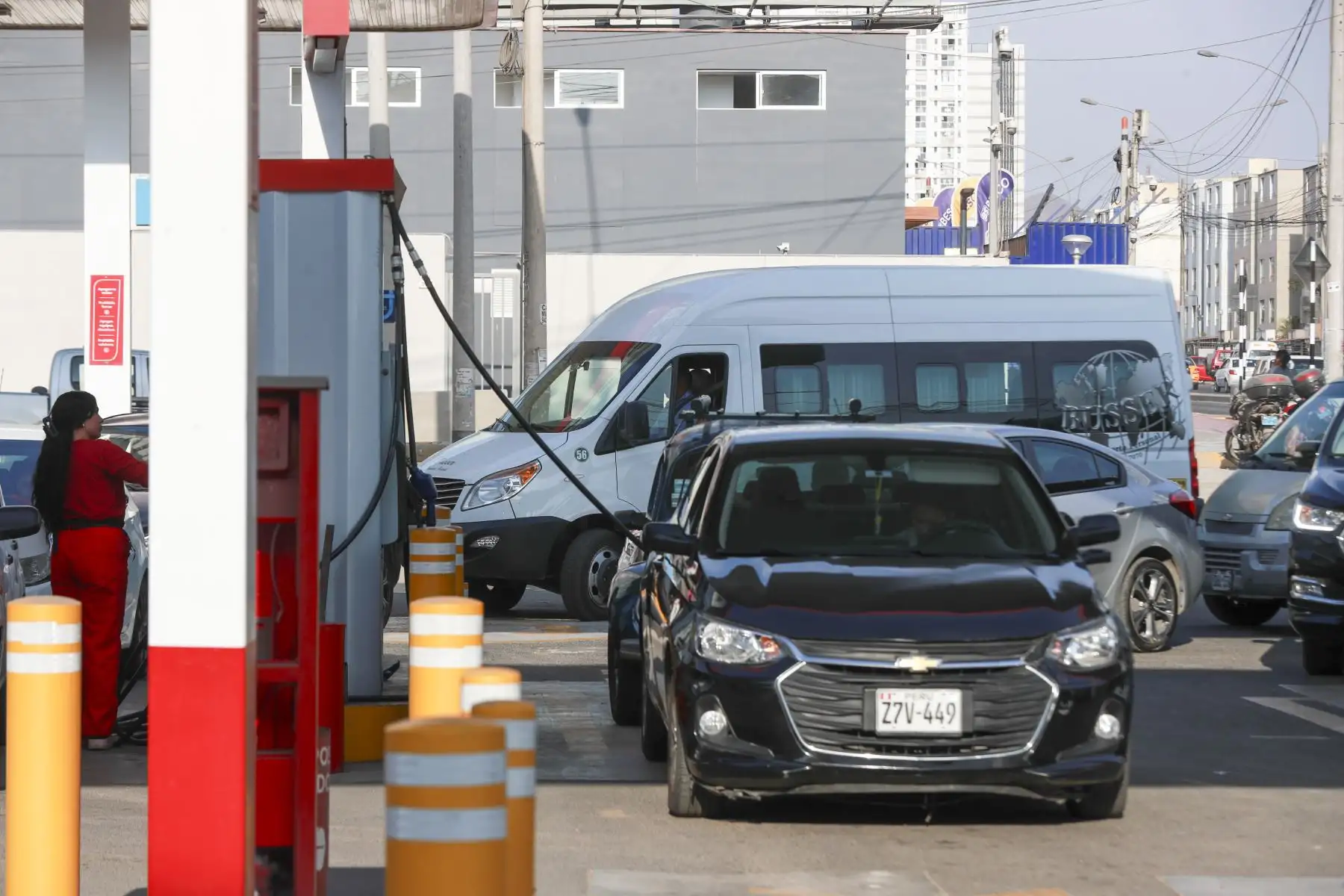 Grifos serán monitoreados para evitar especulación y acaparamiento de combustibles. Foto: ANDINA/Ricardo Cuba