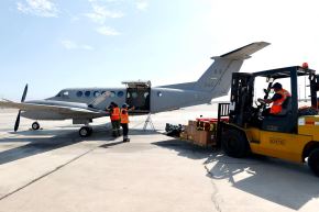 La aeronave con ayuda humanitaria partió esta tarde desde el Grupo Aéreo n.° 8, en el Callao. Foto: Mindef