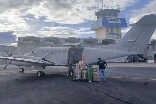 Fuerza Aérea traslada 1500 kilos de medicinas y equipo médico para damnificados en Ayacucho