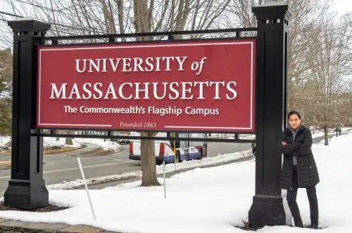 Actualmente, se encuentra cursando el segundo año de su doctorado en University of Massachusetts Amherst donde viene investigando sobre las enanas marrones en un grupo liderado por la astrónoma peruana Daniella Bardalez Gagliuffi.