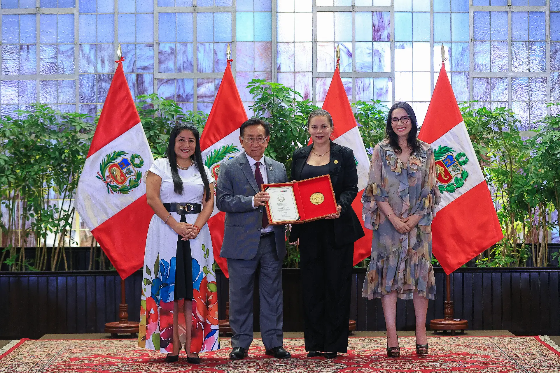 Presidente Balcázar rindió homenaje a la mujer peruana y destacó su lucha histórica por la igualdad de género. Foto: ANDINA/ Prensa Presidencia