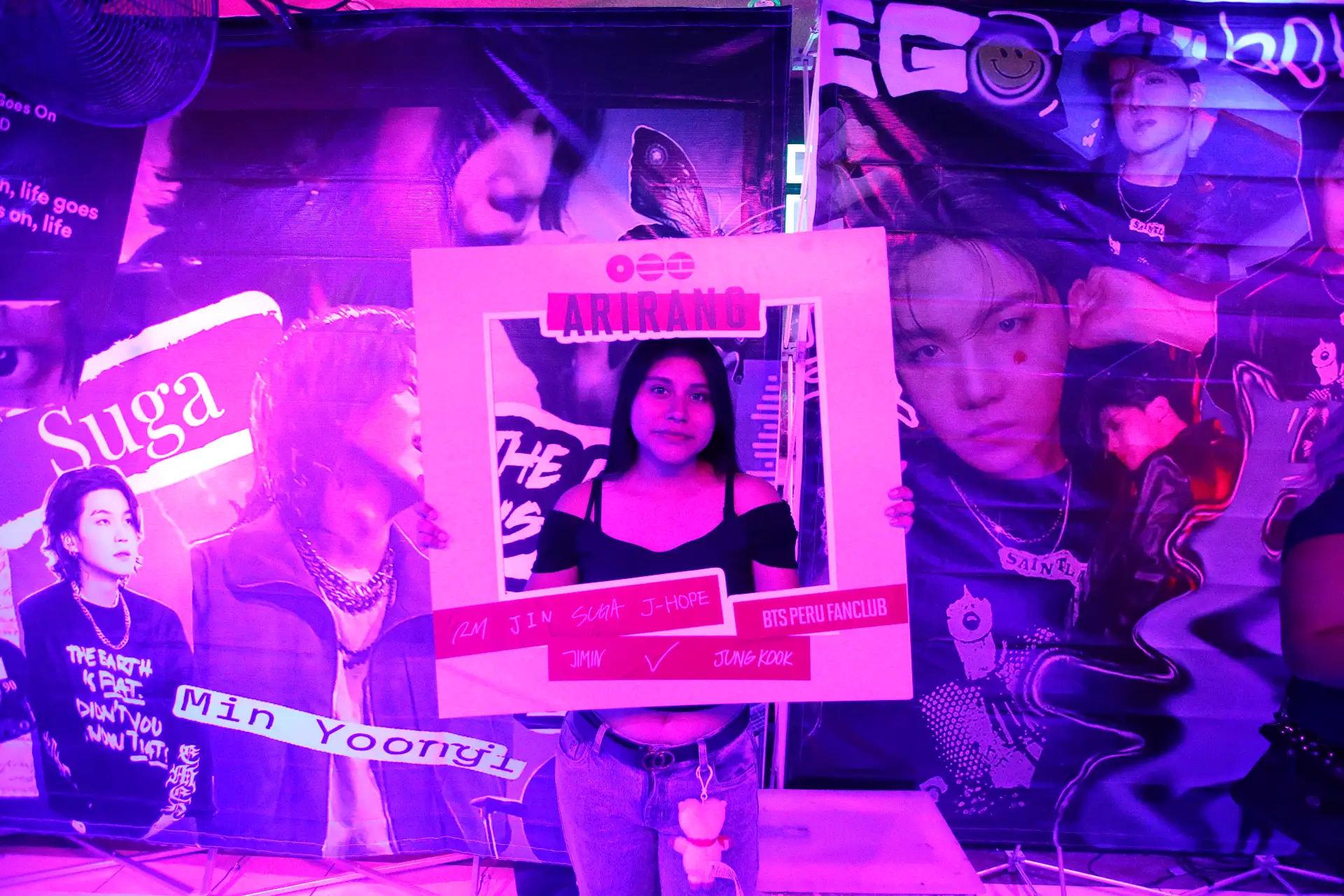 Reunión de fans de BTS por el cumpleaños de los miembros SUGA y JHope.  El evento se realiza en la Discoteca X-BIO que incluye covers de baile, karaoke y concursos de trivias. 
Foto: ANDINA/ Eddy Ramos