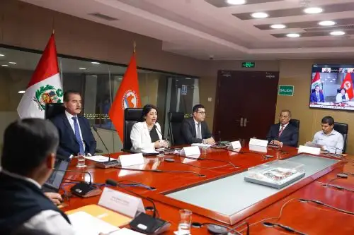 La presidenta del Consejo de Ministros recibe reporte de situación de lluvias que se registran en el país