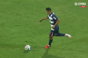 Defensor de Alianza Lima Renzo Garcés. Imagen: Captura de TV.