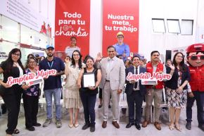 Ministro Óscar Fernández Cáceres participó en actividad por el Día Internacional de la Mujer, junto a titular del MIMP, Hary Yzarra.ANDINA / Difusión.
