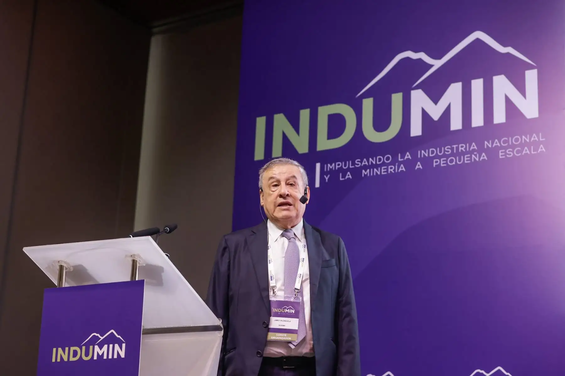 James Valenzuela, presidente de INDUMIN 2026, participó en la sesión inaugural del encuentro dedicado a analizar los desafíos y oportunidades para el desarrollo sostenible de la minería a pequeña escala en el país. Foto: ANDINA/Luis Iparraguirre