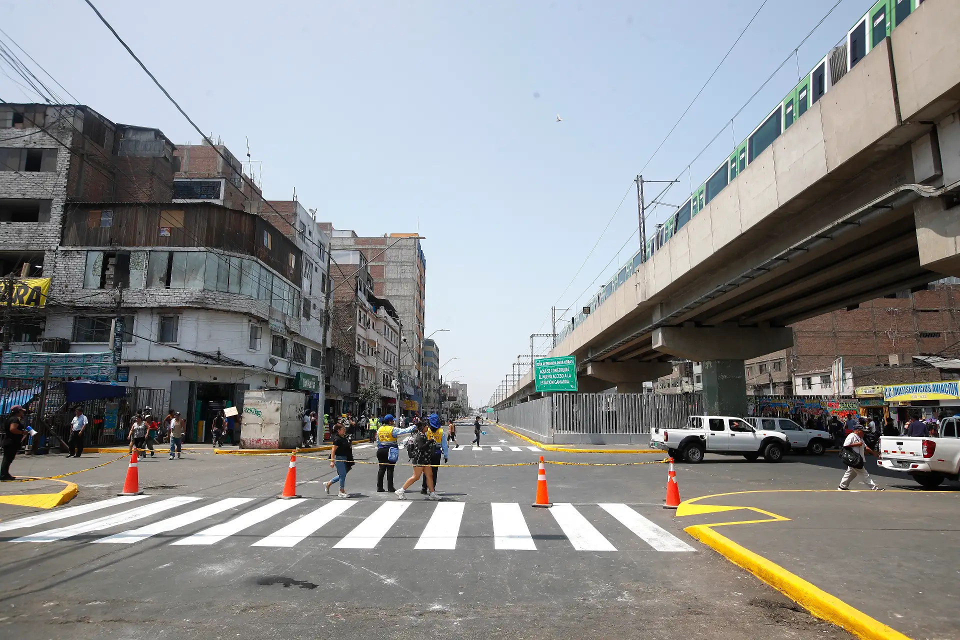 A una semana de realizado el operativo conjunto con la Policía Nacional del Perú y la municipalidad de La Victoria para recuperar espacios públicos, así luce la Av. Aviación.
Foto: ANDINA/Eddy Ramos