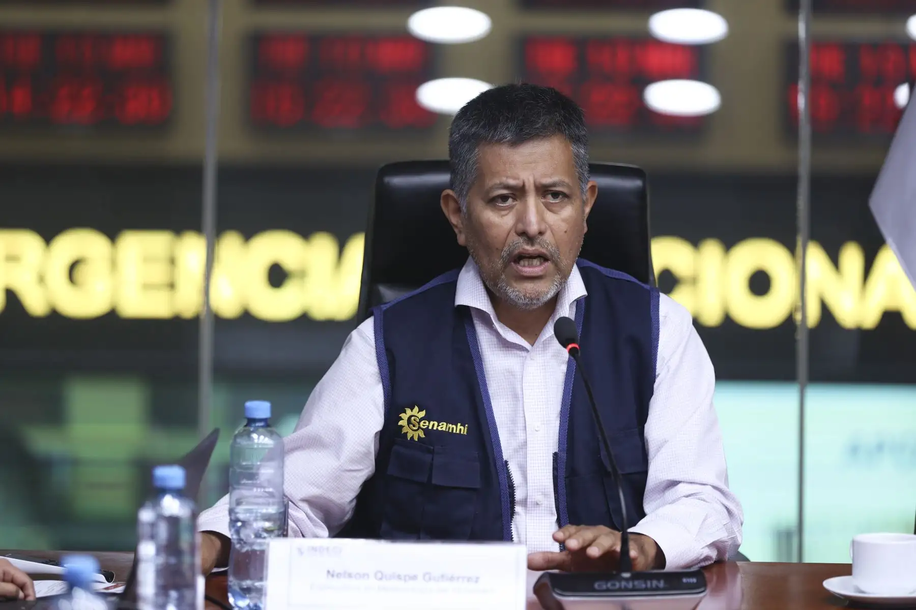 La presidenta del Consejo de Ministros, Denisse Miralles, junto a ministros de Estado y autoridades del INDECI, brinda un reporte sobre las acciones desplegadas a nivel nacional frente a las lluvias intensas. Foto: ANDINA/Jhonel Rodríguez Robles