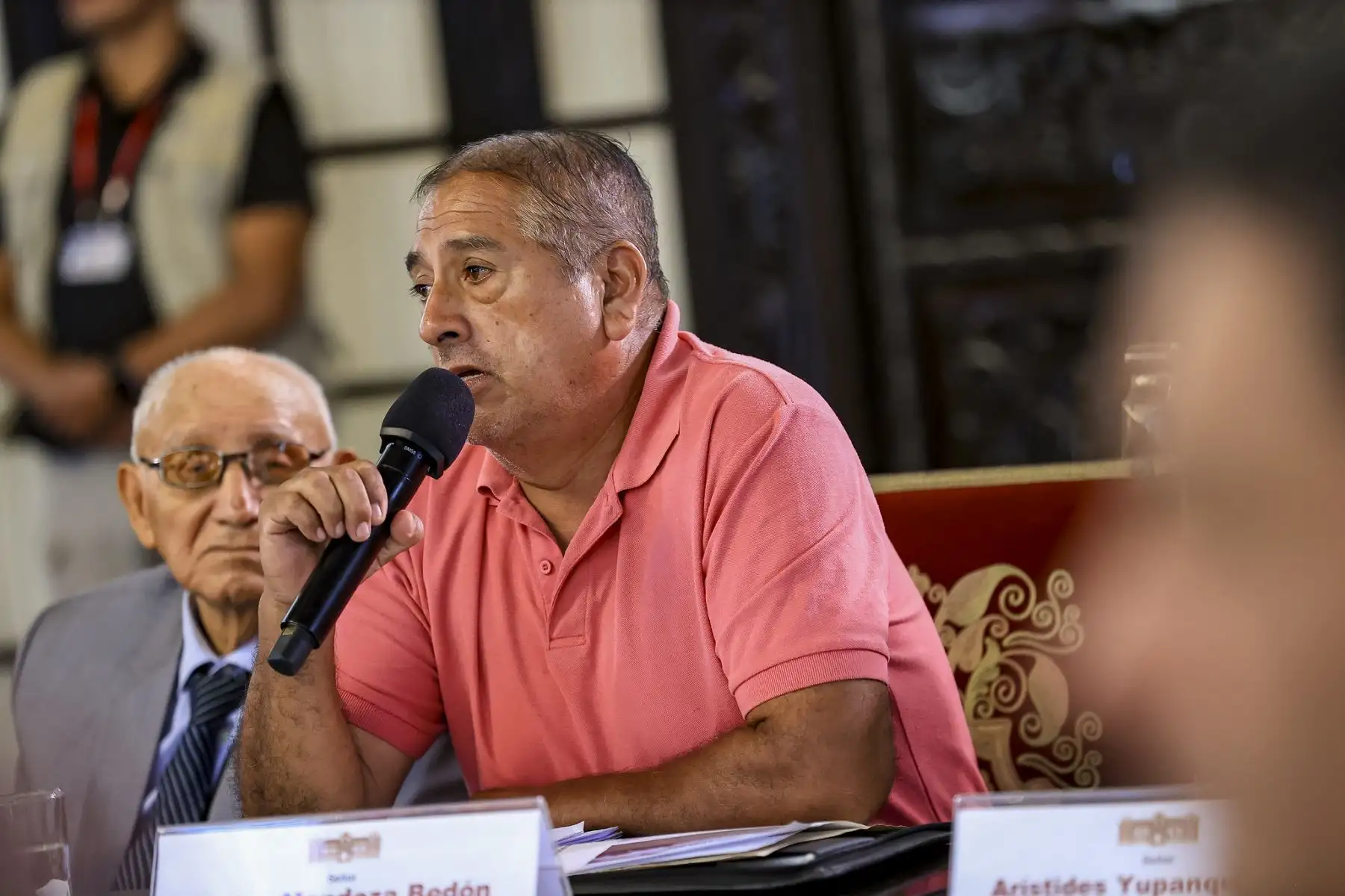 El presidente de la república, José María Balcázar, junto con los titulares de Vivienda y MIMP, sostuvo una reunión de trabajo con organizaciones sociales del Callao para escuchar sus demandas y coordinar soluciones en temas clave como educación, deuda social, delimitación territorial y salud. Foto: ANDINA/Prensa Presidencia