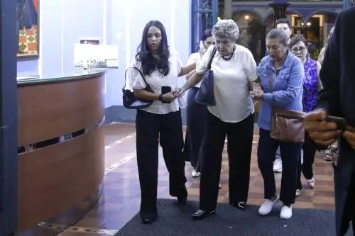 Familiares y amigos despiden al laureado escritor Alfredo Bryce Echenique en la Casona de la Universidad Nacional de San Marcos