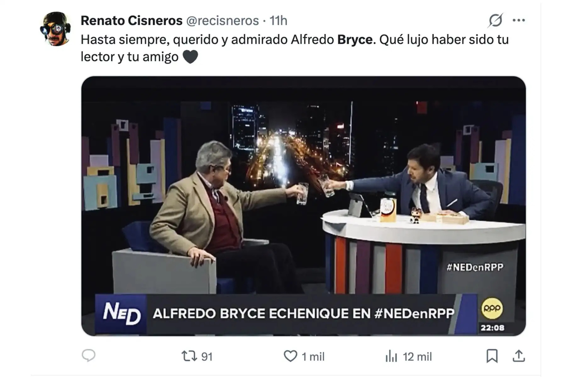 El escritor y periodista Renato Cisneros lamenta la muerte de Bryce Echenique.