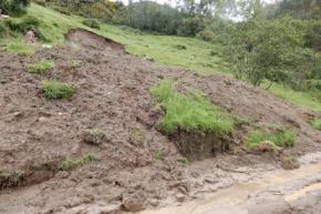 Informe determina como principal peligro un deslizamiento activo ubicado en la parte media superior de la ladera sur del cerro Sauco