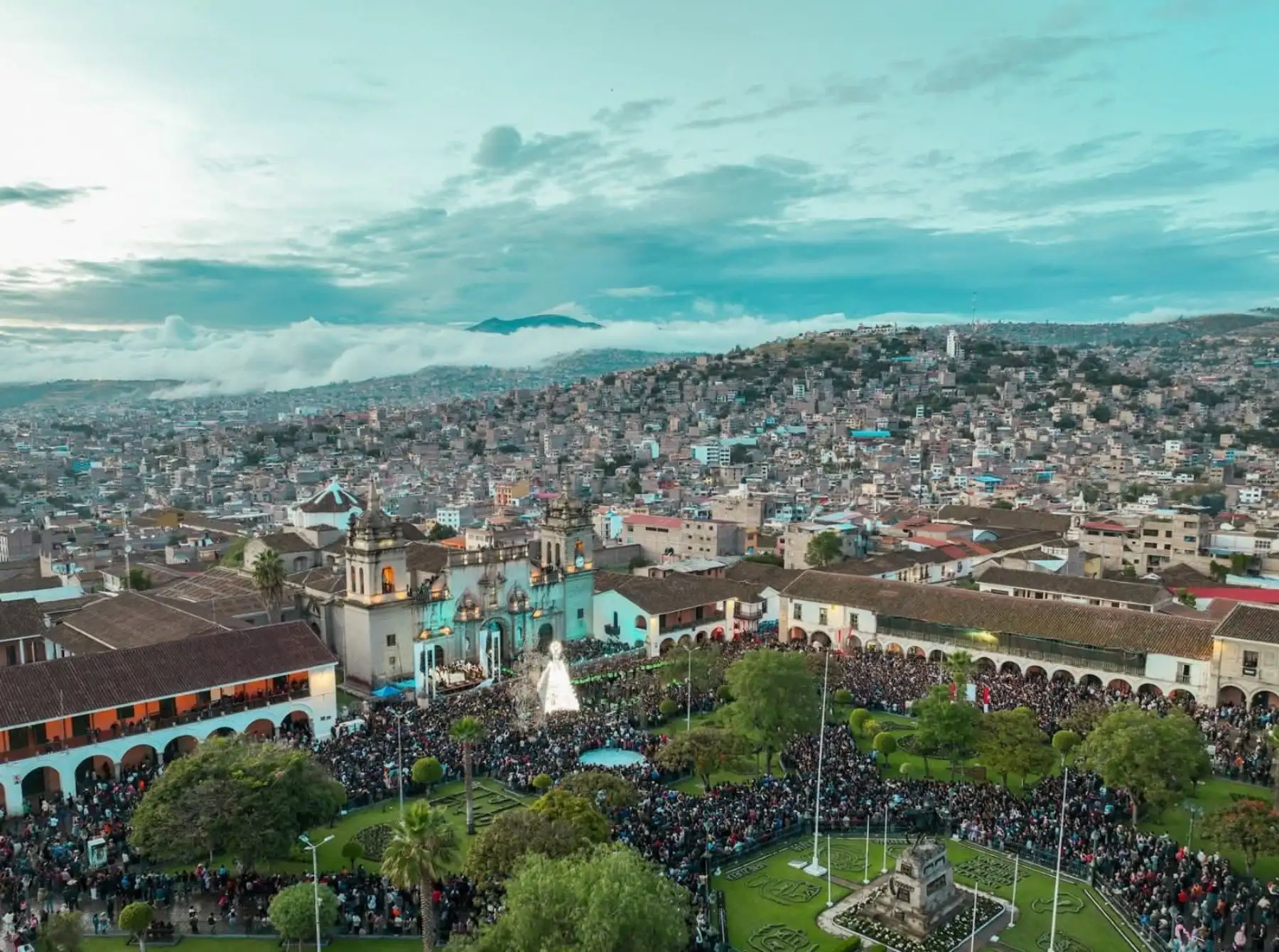 La Semana Santa en Ayacucho es una de las celebraciones religiosas más importantes del Perú. Miles de turistas visitan esta ciudad para participar de sus rituales tradicionales. ANDINA/Difusión
