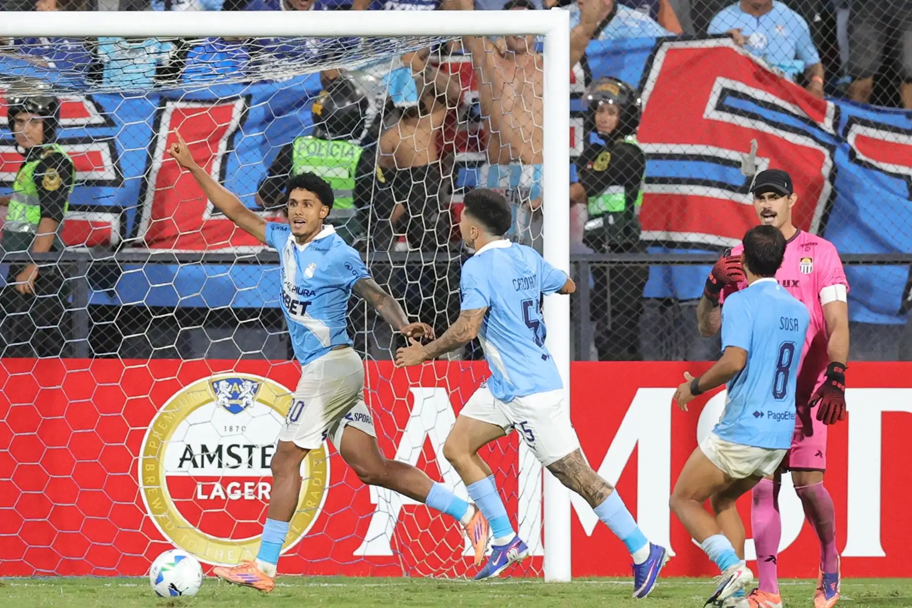 Cristiano da Silva marcó el quinto penal y selló el triunfo rimense. Foto: ANDINA/Carlos Lezama Villantoy