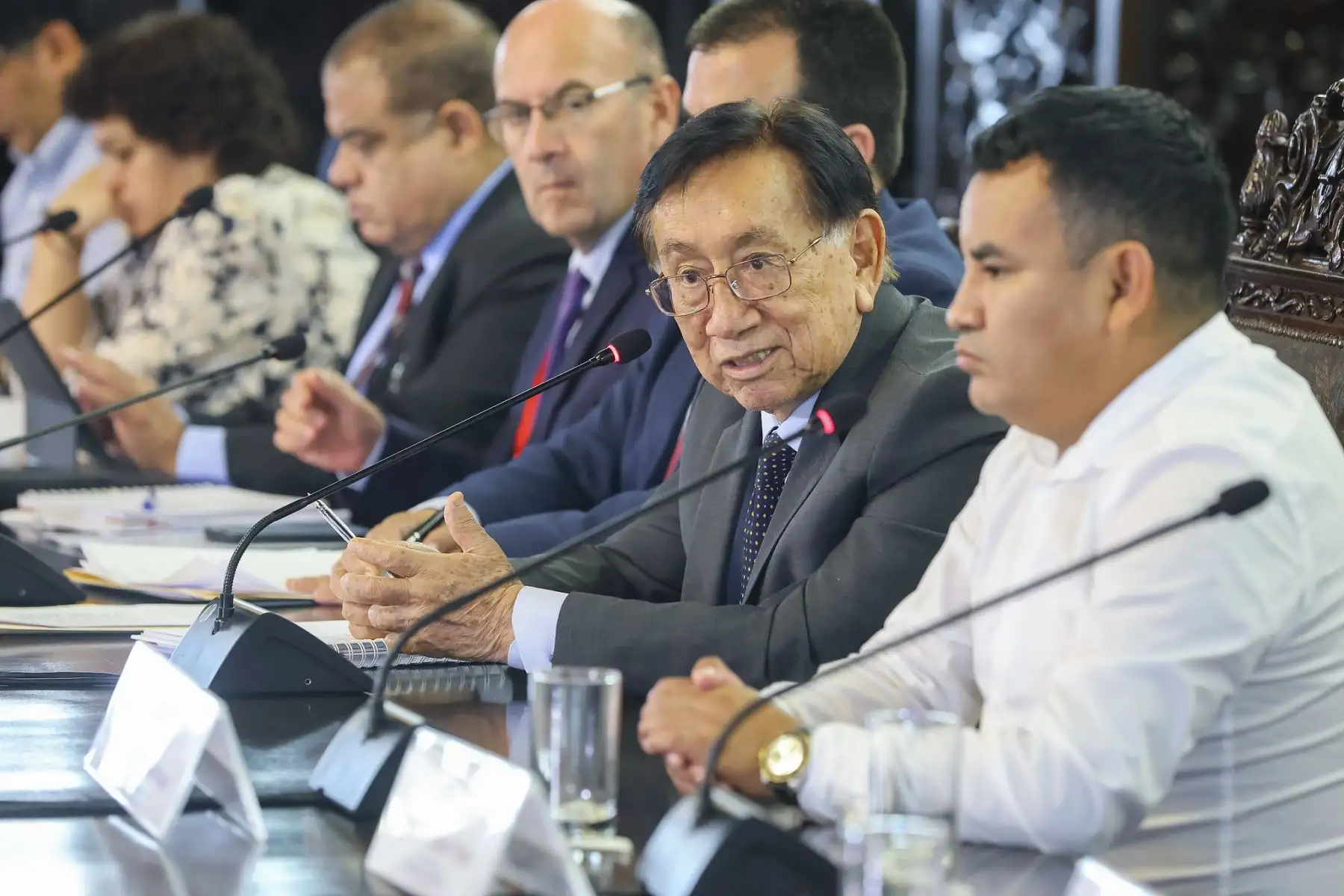 El presidente de la república, José María Balcázar, recibió hoy en Palacio de Gobierno a los representantes de la Mancomunidad Municipal del Vraem (Amuvrae) para priorizar la ejecución de proyectos de urgente necesidad. Foto: ANDINA/Prensa Presidencia