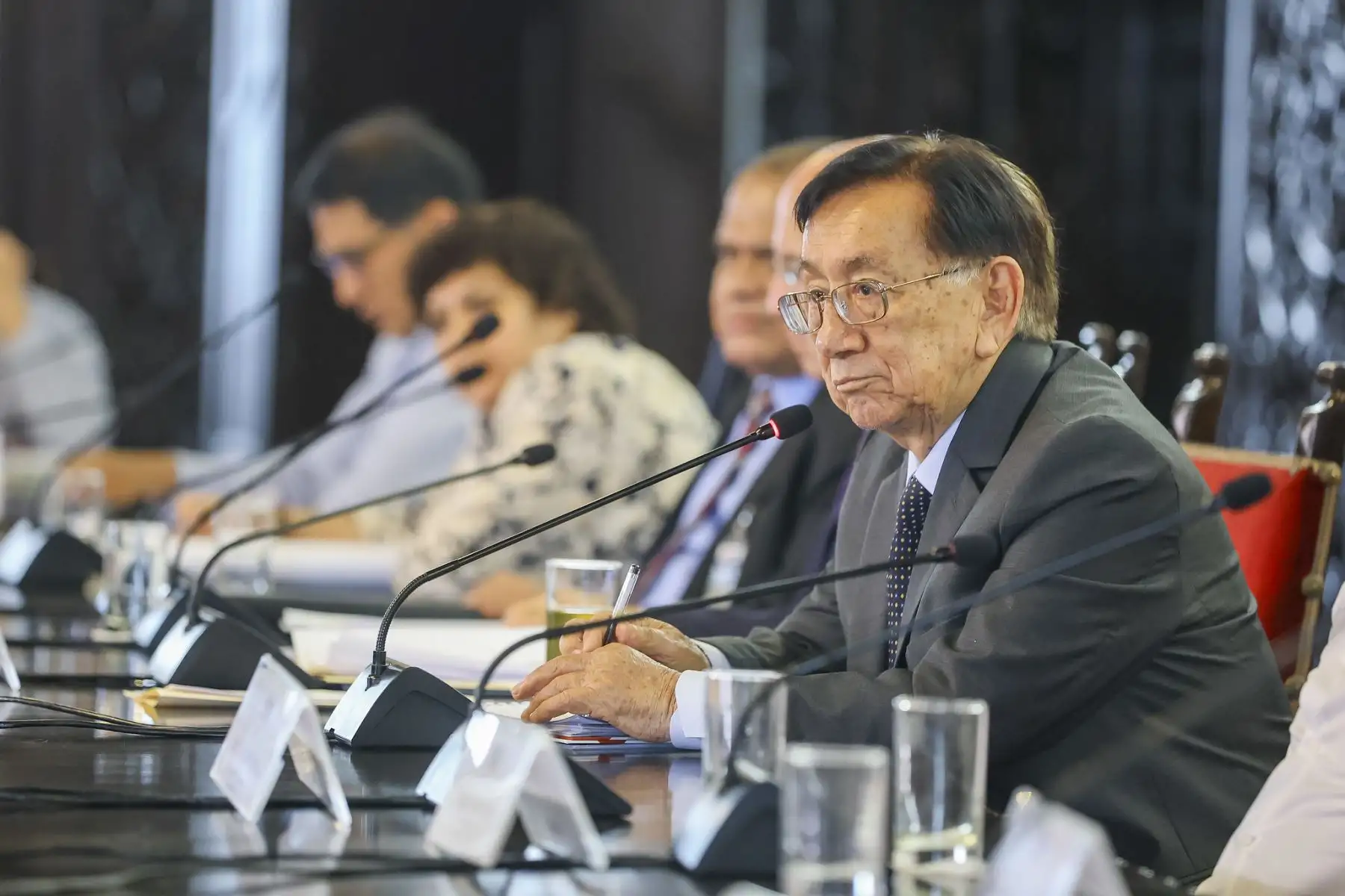 El presidente de la república, José María Balcázar, recibió hoy en Palacio de Gobierno a los representantes de la Mancomunidad Municipal del Vraem (Amuvrae) para priorizar la ejecución de proyectos de urgente necesidad. Foto: ANDINA/Prensa Presidencia