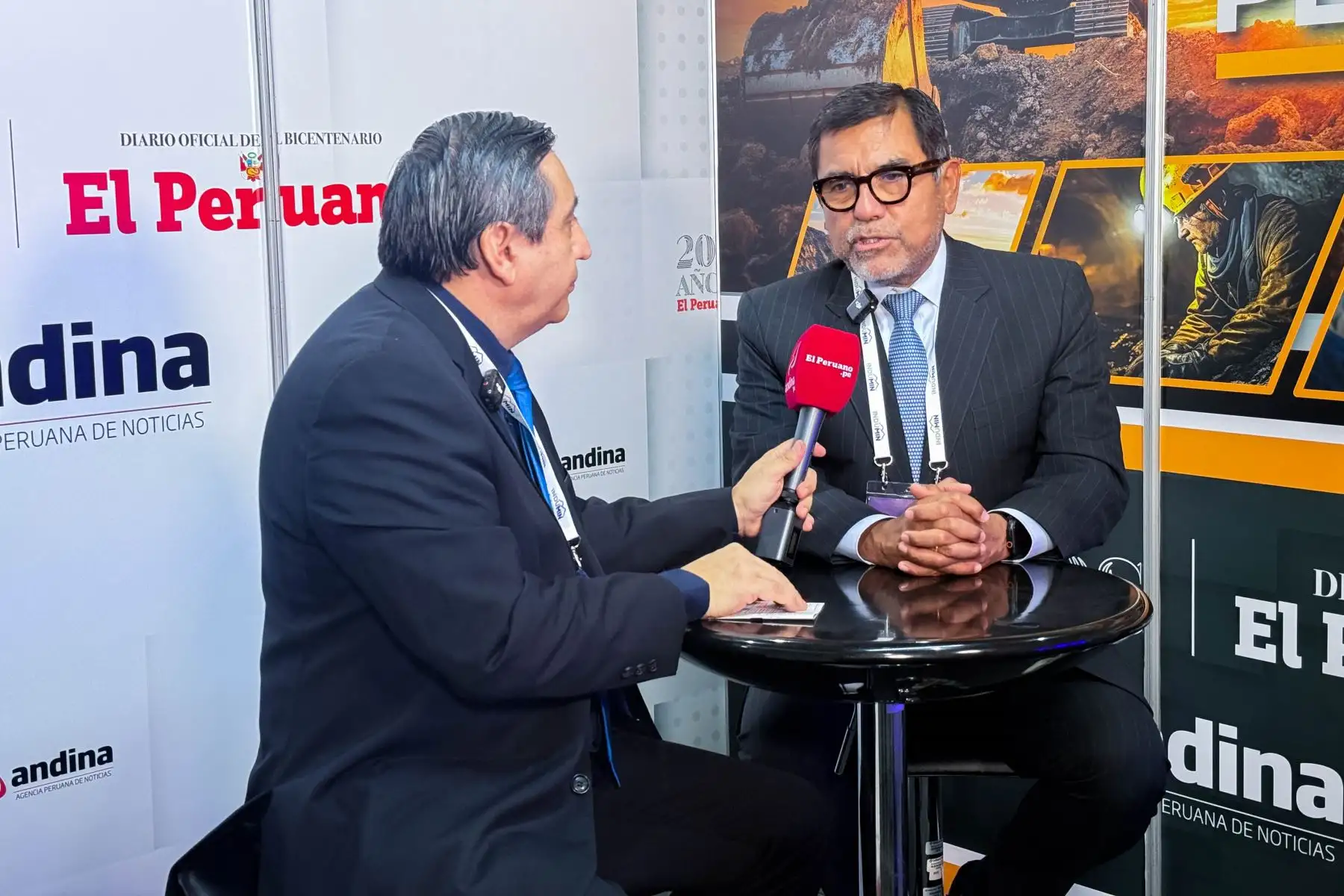 Carlos Casas, director del Centro de Estudios sobre Minería y Sostenibilidad de la Universidad del Pacífico 
incentivos para Formalizacion y bancarización de pequeña minería en el Perú entrevistado por la Agencia Andina en el marco de INDUMIN.

Foto: ANDINA/Juan Carlos Guzmán Negrini
