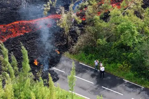 El volcán Piton de la Fournaise continúa en erupción en la isla de La Reunión